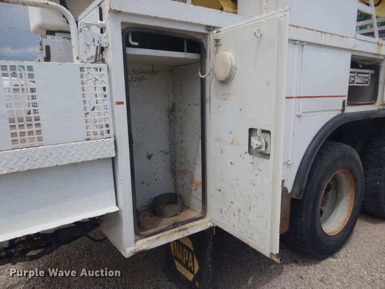 image for item DG4508 1999 Chevrolet C8500  bucket truck