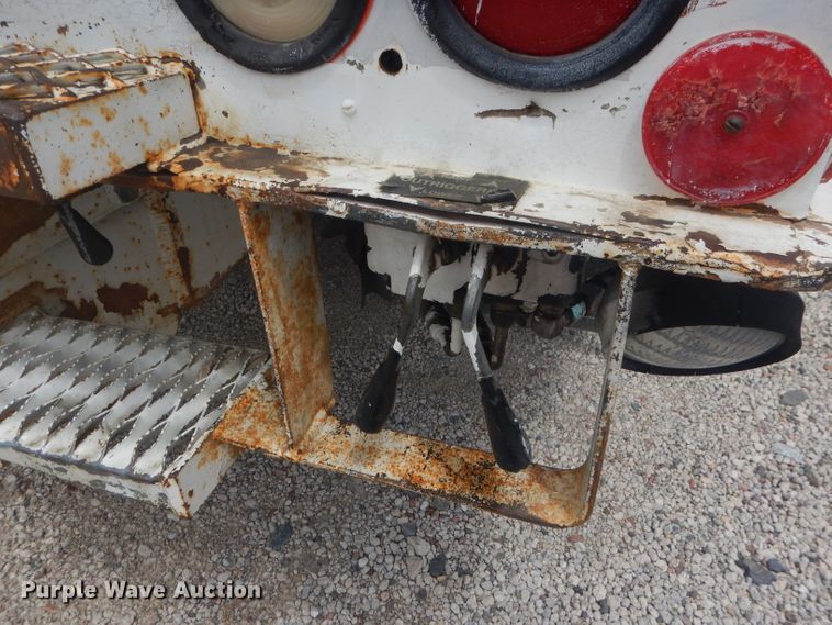 image for item DG4508 1999 Chevrolet C8500  bucket truck