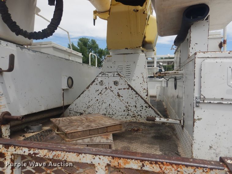 image for item DG4508 1999 Chevrolet C8500  bucket truck