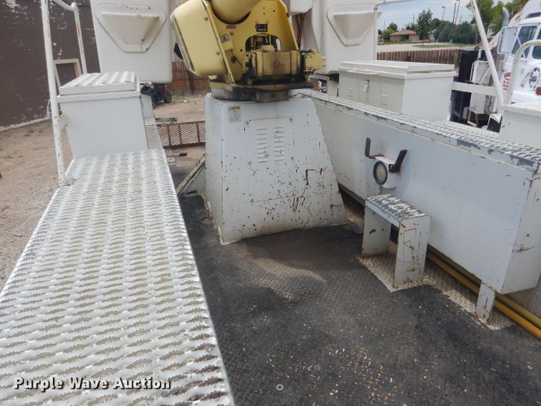 image for item DG4508 1999 Chevrolet C8500  bucket truck