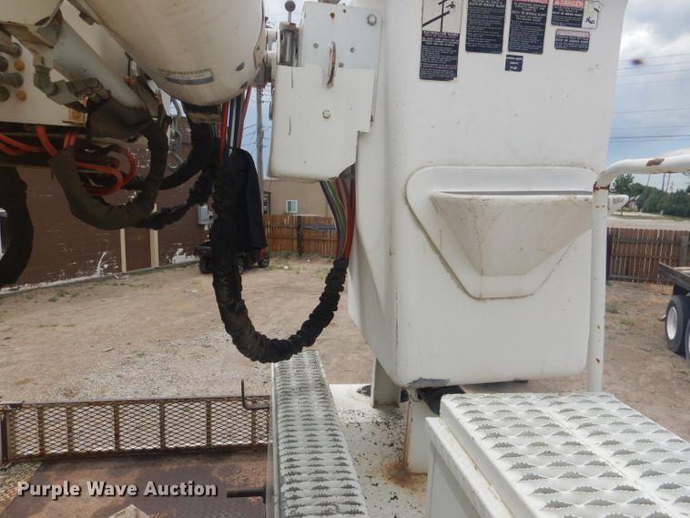 image for item DG4508 1999 Chevrolet C8500  bucket truck