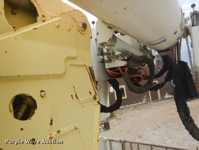 image for item DG4508 1999 Chevrolet C8500  bucket truck