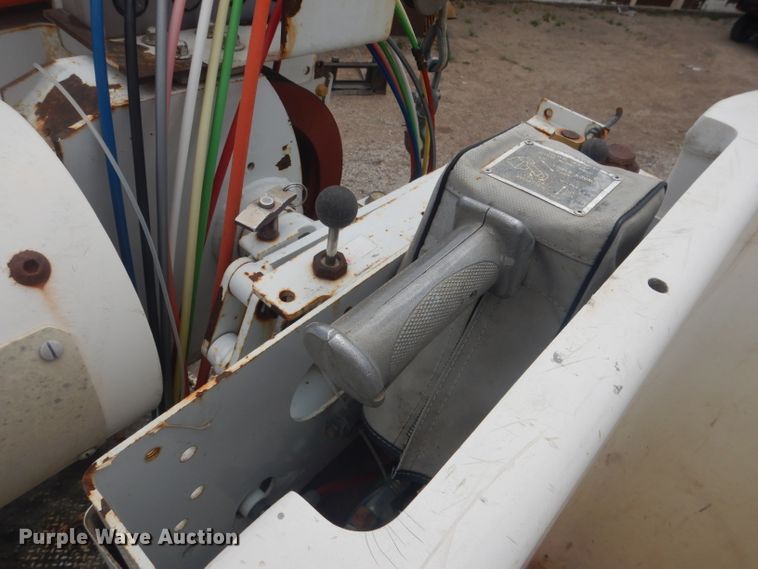 image for item DG4508 1999 Chevrolet C8500  bucket truck