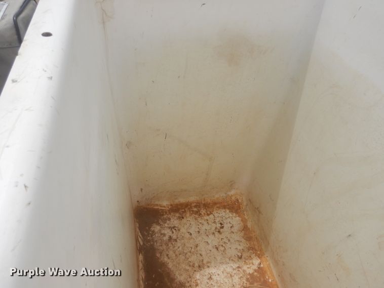 image for item DG4508 1999 Chevrolet C8500  bucket truck