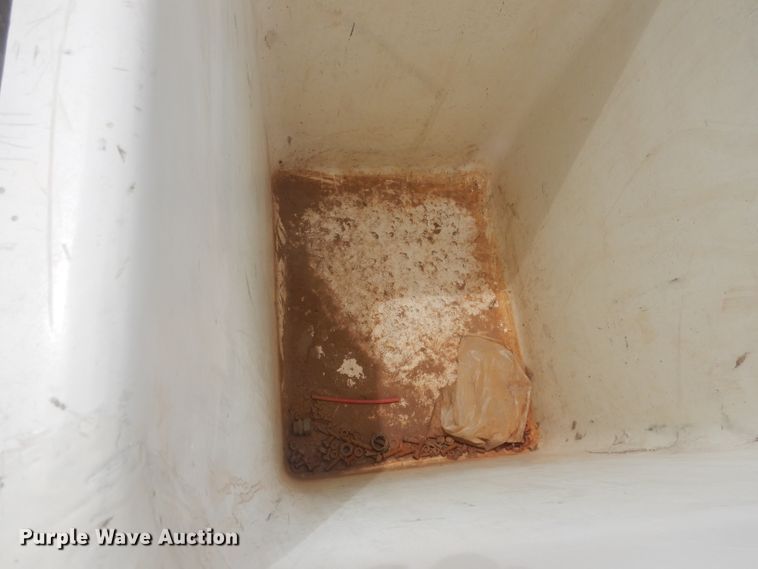 image for item DG4508 1999 Chevrolet C8500  bucket truck