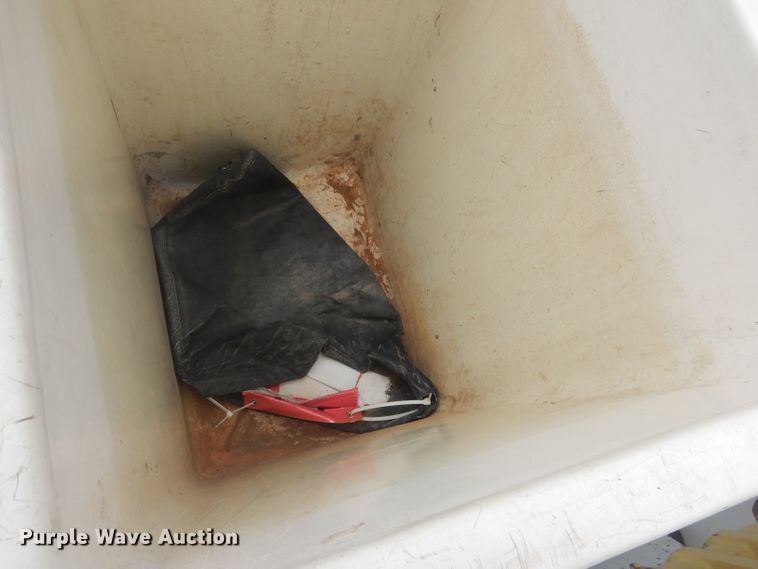 image for item DG4508 1999 Chevrolet C8500  bucket truck