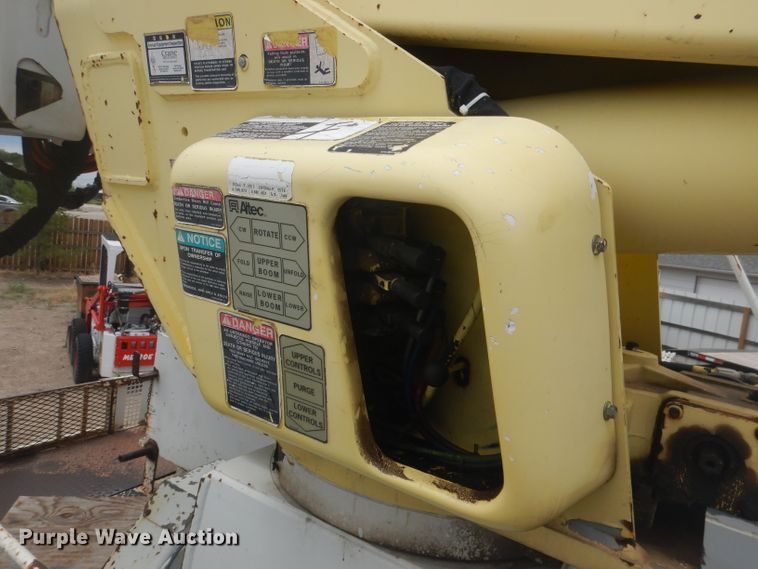 image for item DG4508 1999 Chevrolet C8500  bucket truck