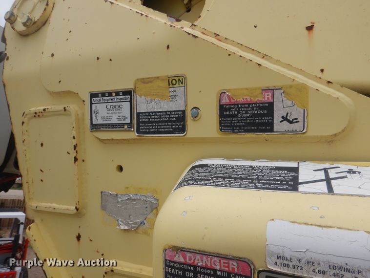 image for item DG4508 1999 Chevrolet C8500  bucket truck