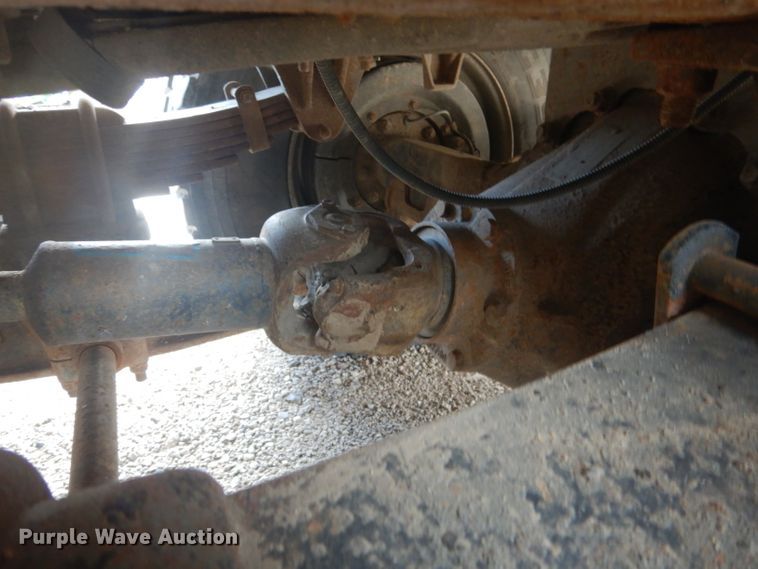 image for item DG4508 1999 Chevrolet C8500  bucket truck