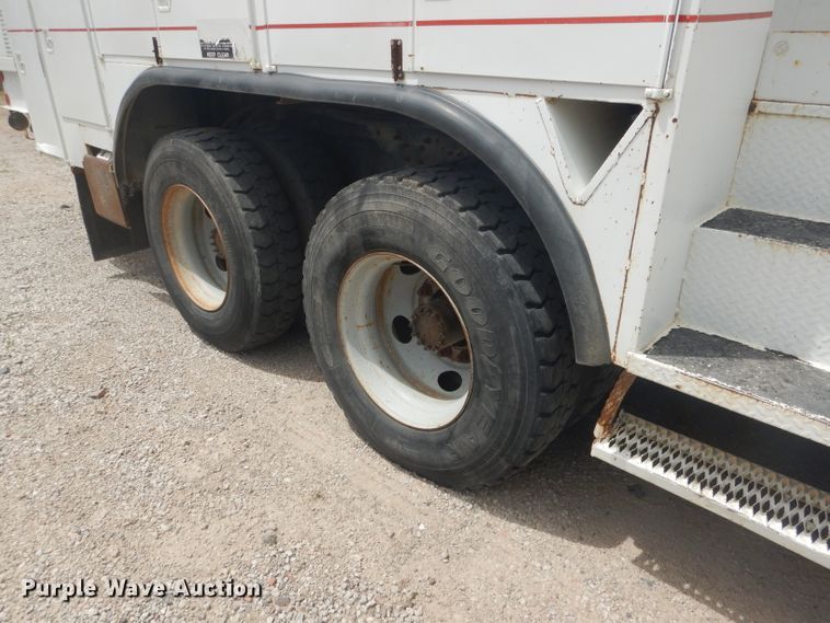 image for item DG4508 1999 Chevrolet C8500  bucket truck