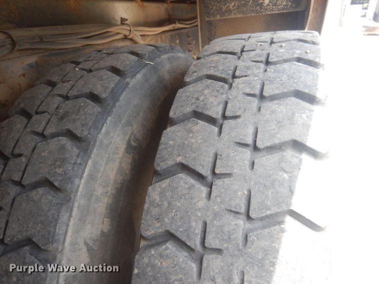 image for item DG4508 1999 Chevrolet C8500  bucket truck