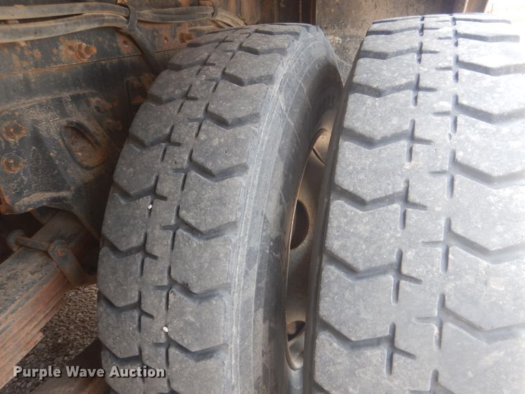 image for item DG4508 1999 Chevrolet C8500  bucket truck