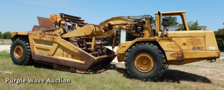 image for item DG6851 1985 John Deere 862  elevating scraper