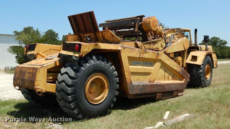 image for item DG6851 1985 John Deere 862  elevating scraper