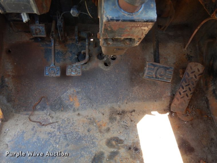 image for item DG6851 1985 John Deere 862  elevating scraper