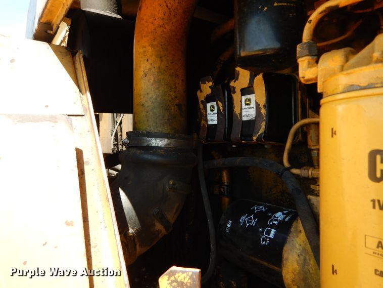 image for item DG6851 1985 John Deere 862  elevating scraper