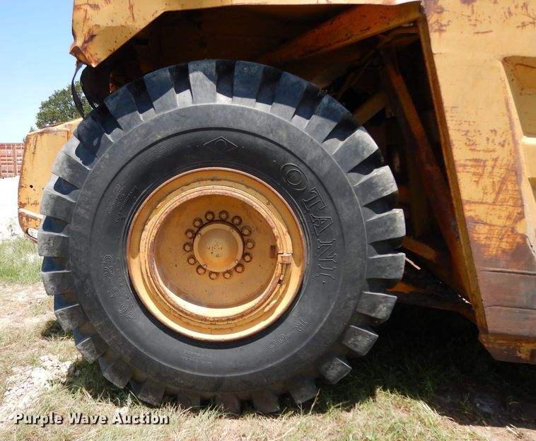 image for item DG6851 1985 John Deere 862  elevating scraper