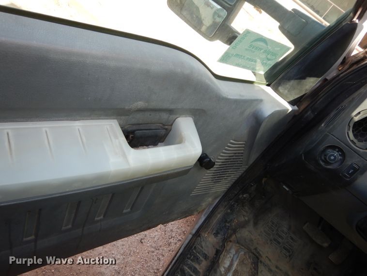 image for item DG6854 2014 Ford F550 Super Duty  bucket truck