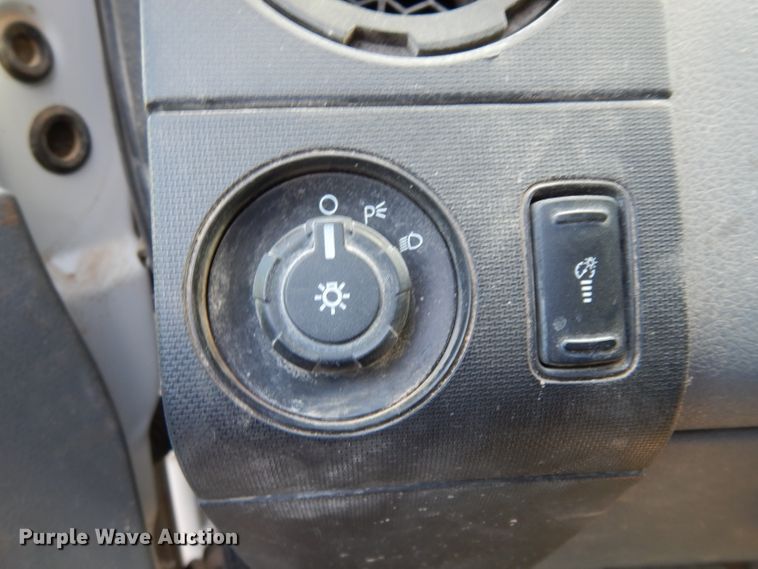 image for item DG6854 2014 Ford F550 Super Duty  bucket truck