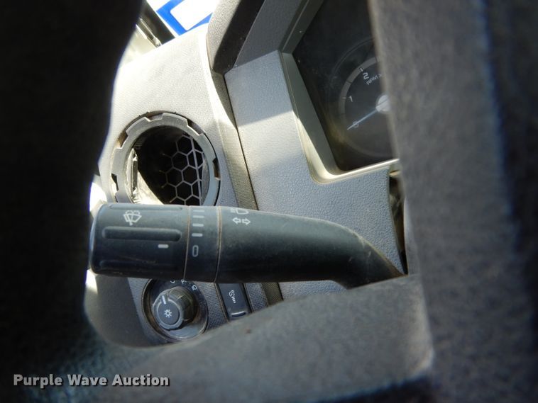 image for item DG6854 2014 Ford F550 Super Duty  bucket truck