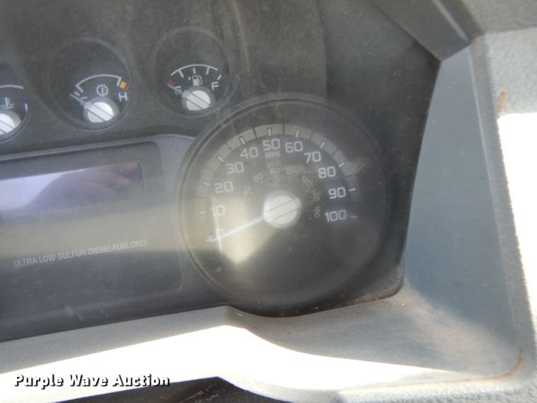 image for item DG6854 2014 Ford F550 Super Duty  bucket truck