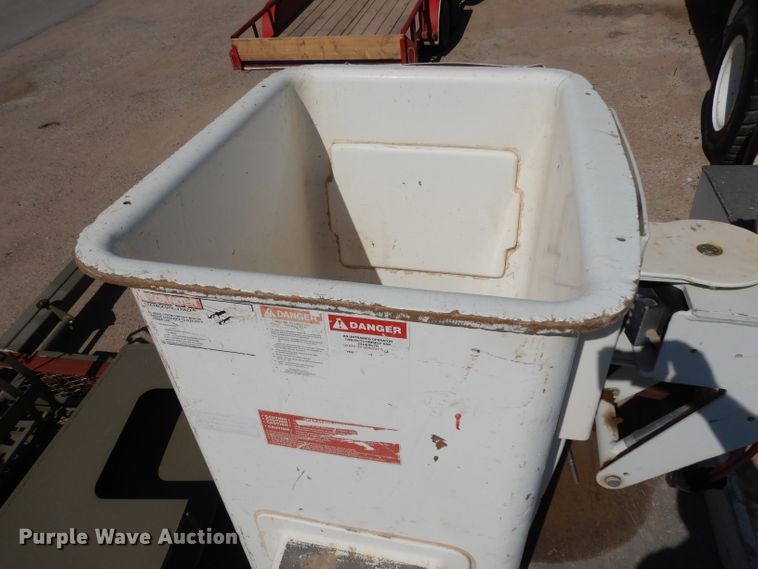 image for item DG6854 2014 Ford F550 Super Duty  bucket truck