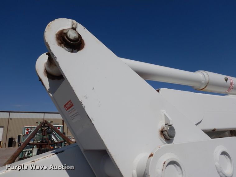 image for item DG6854 2014 Ford F550 Super Duty  bucket truck