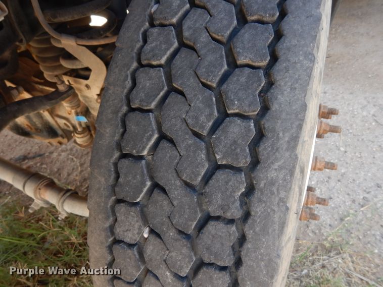 image for item DG6854 2014 Ford F550 Super Duty  bucket truck