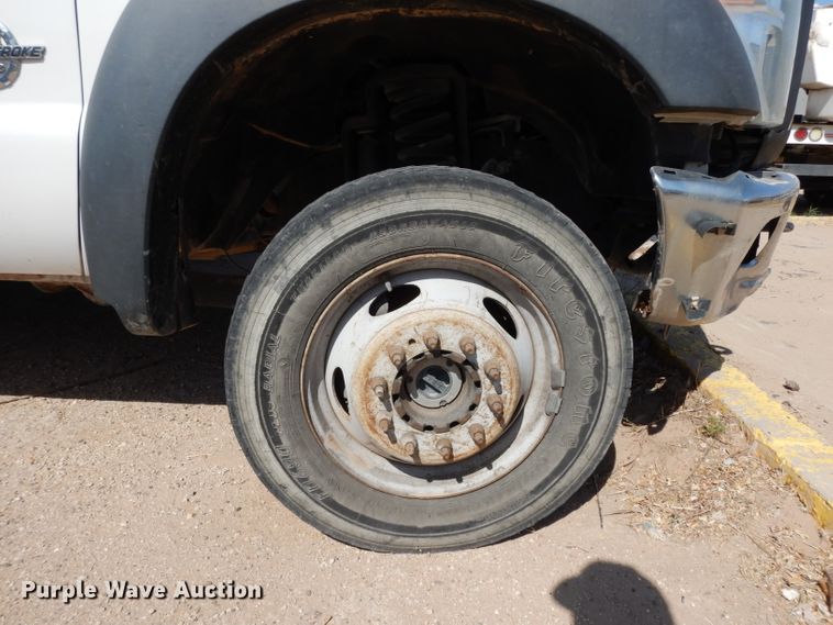 image for item DG6854 2014 Ford F550 Super Duty  bucket truck