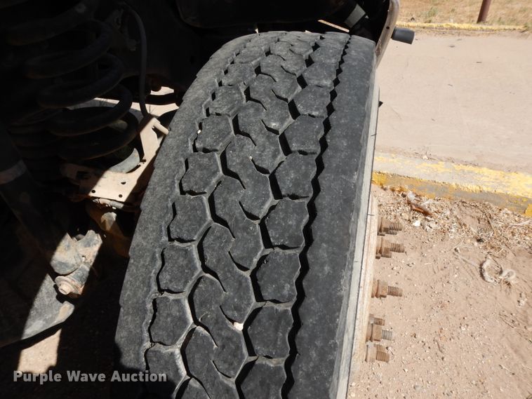 image for item DG6854 2014 Ford F550 Super Duty  bucket truck