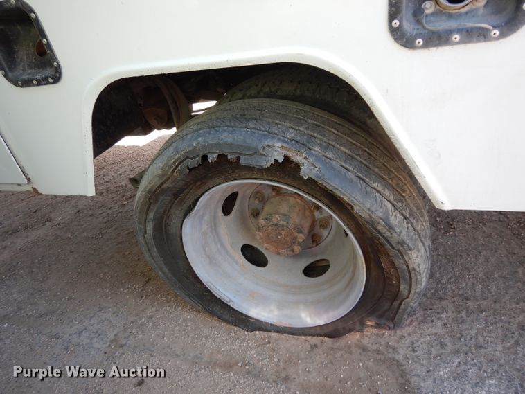 image for item DG6854 2014 Ford F550 Super Duty  bucket truck