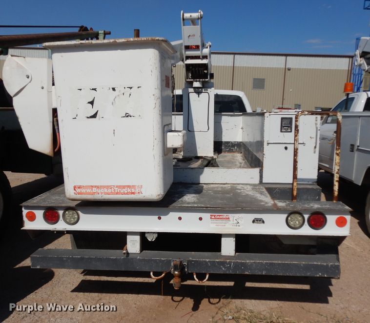 image for item DG6855 2012 Ford F550 Super Duty  bucket truck