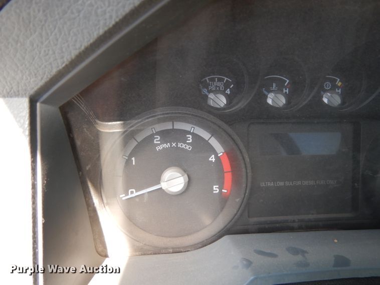 image for item DG6855 2012 Ford F550 Super Duty  bucket truck