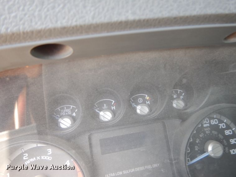 image for item DG6855 2012 Ford F550 Super Duty  bucket truck