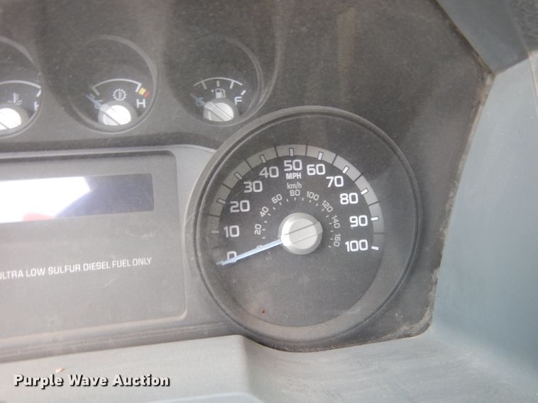 image for item DG6855 2012 Ford F550 Super Duty  bucket truck