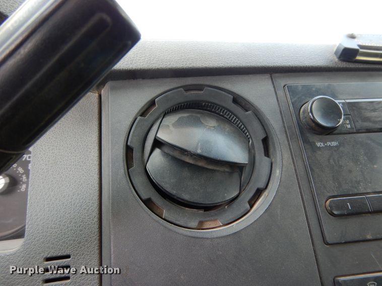 image for item DG6855 2012 Ford F550 Super Duty  bucket truck