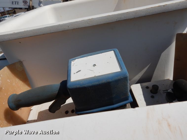 image for item DG6855 2012 Ford F550 Super Duty  bucket truck