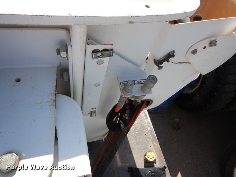 image for item DG6855 2012 Ford F550 Super Duty  bucket truck