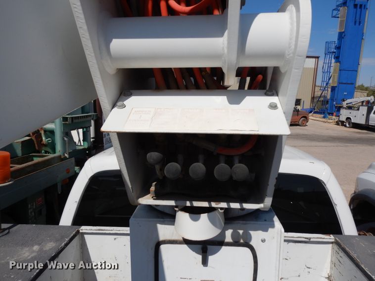 image for item DG6855 2012 Ford F550 Super Duty  bucket truck