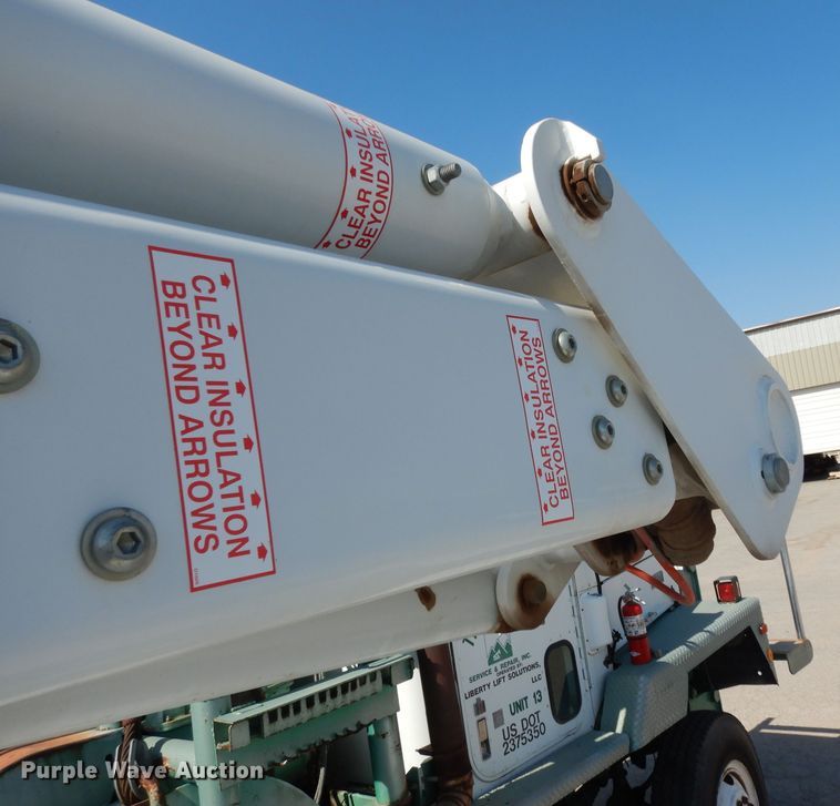 image for item DG6855 2012 Ford F550 Super Duty  bucket truck