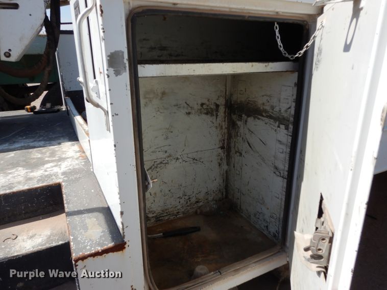 image for item DG6855 2012 Ford F550 Super Duty  bucket truck