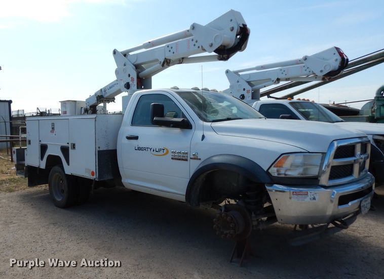 image for item DG6856 2013 Dodge Ram 5500  bucket truck