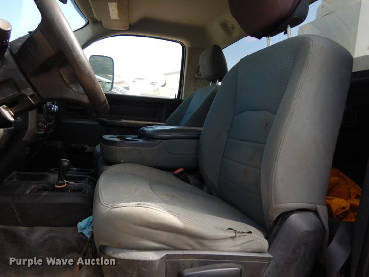 image for item DG6856 2013 Dodge Ram 5500  bucket truck