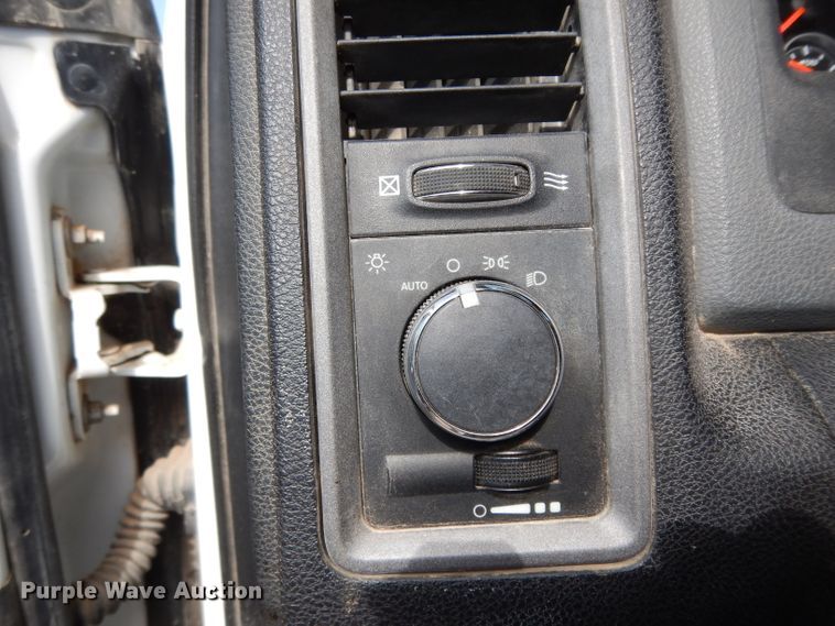 image for item DG6856 2013 Dodge Ram 5500  bucket truck