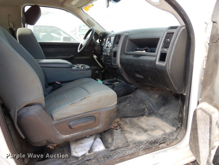 image for item DG6856 2013 Dodge Ram 5500  bucket truck