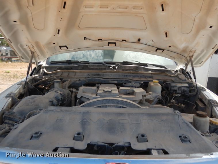 image for item DG6856 2013 Dodge Ram 5500  bucket truck