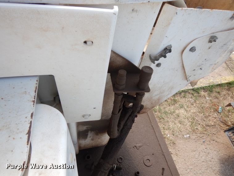 image for item DG6856 2013 Dodge Ram 5500  bucket truck