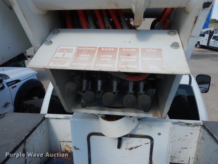 image for item DG6856 2013 Dodge Ram 5500  bucket truck