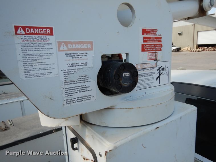 image for item DG6856 2013 Dodge Ram 5500  bucket truck