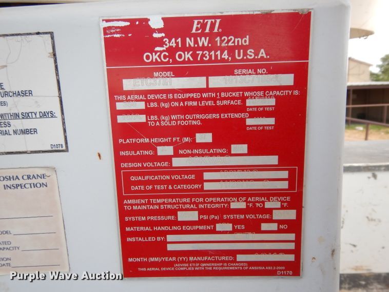 image for item DG6856 2013 Dodge Ram 5500  bucket truck